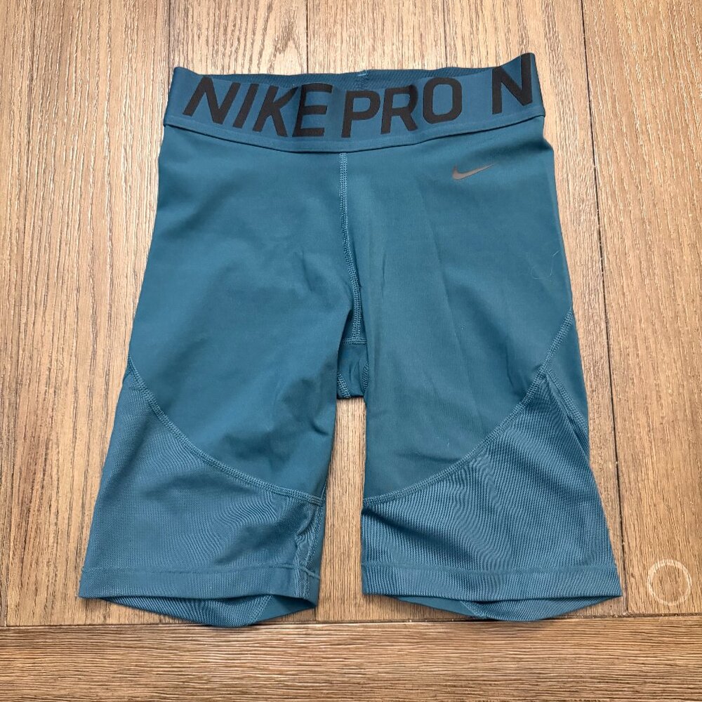 Nike Pro Womens 8'' Athletic Training Shorts Sz S